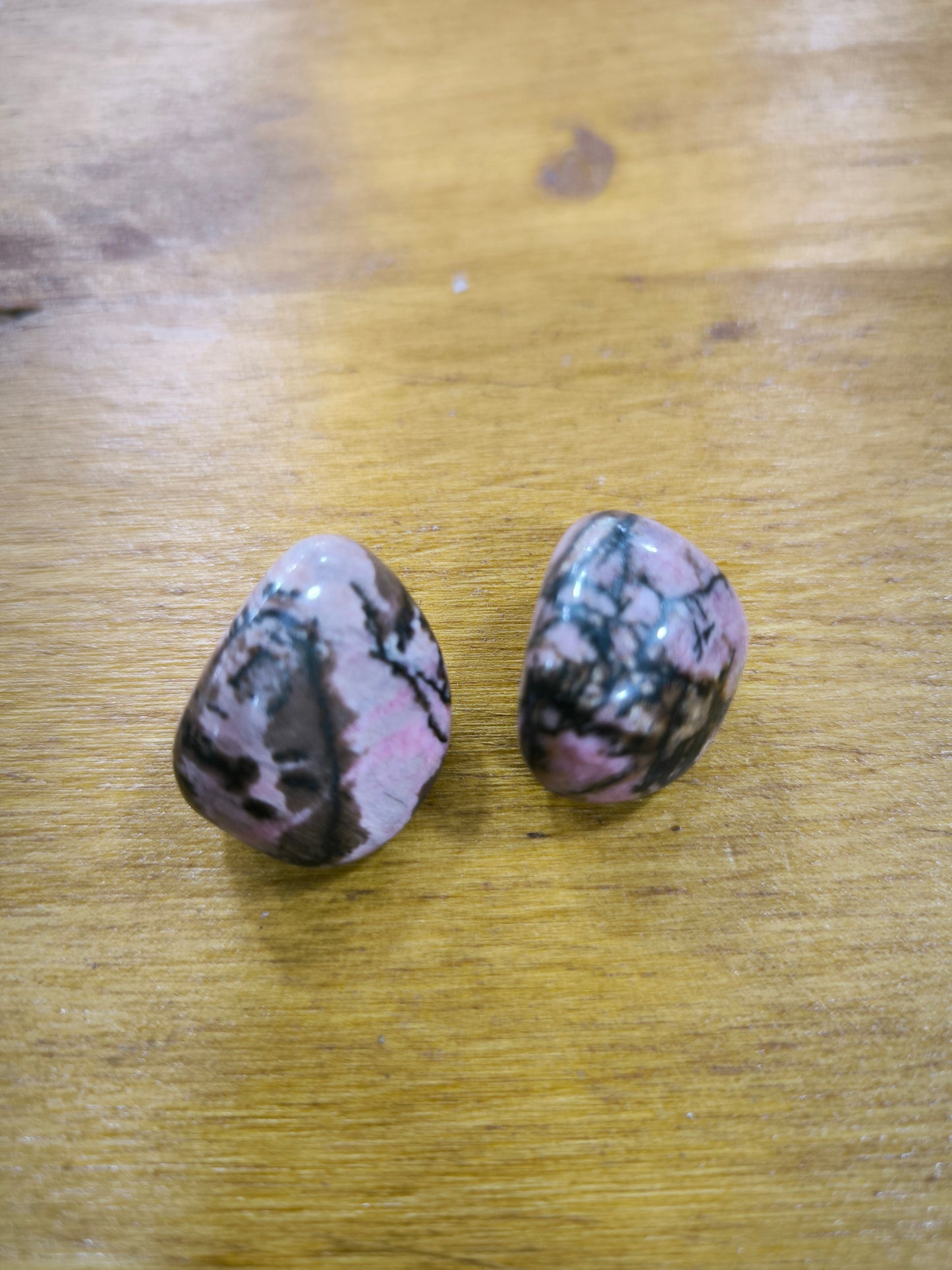 Mineral Rodado De Rodonita