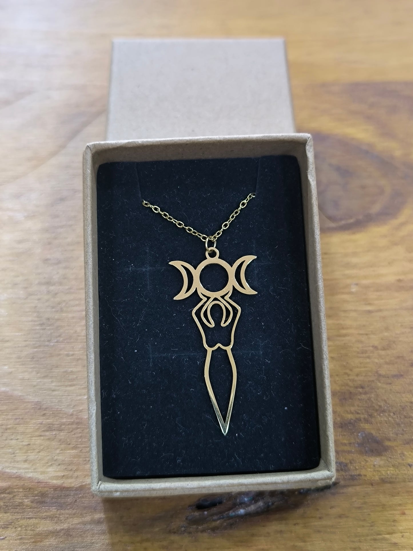 Colgante De Diosa Lunar