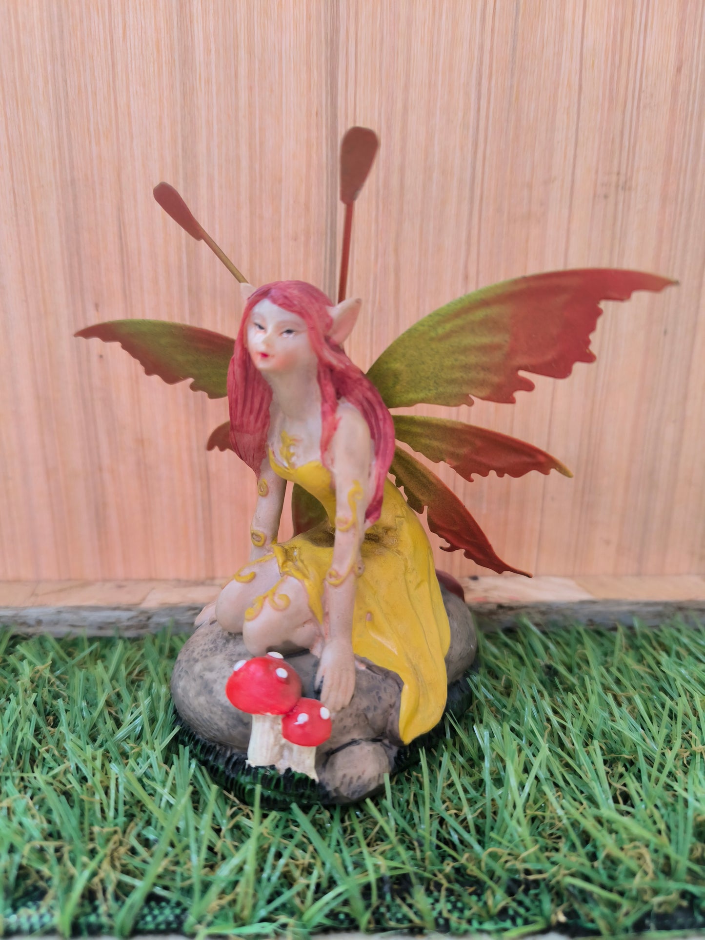 Figura Hada Pequeña