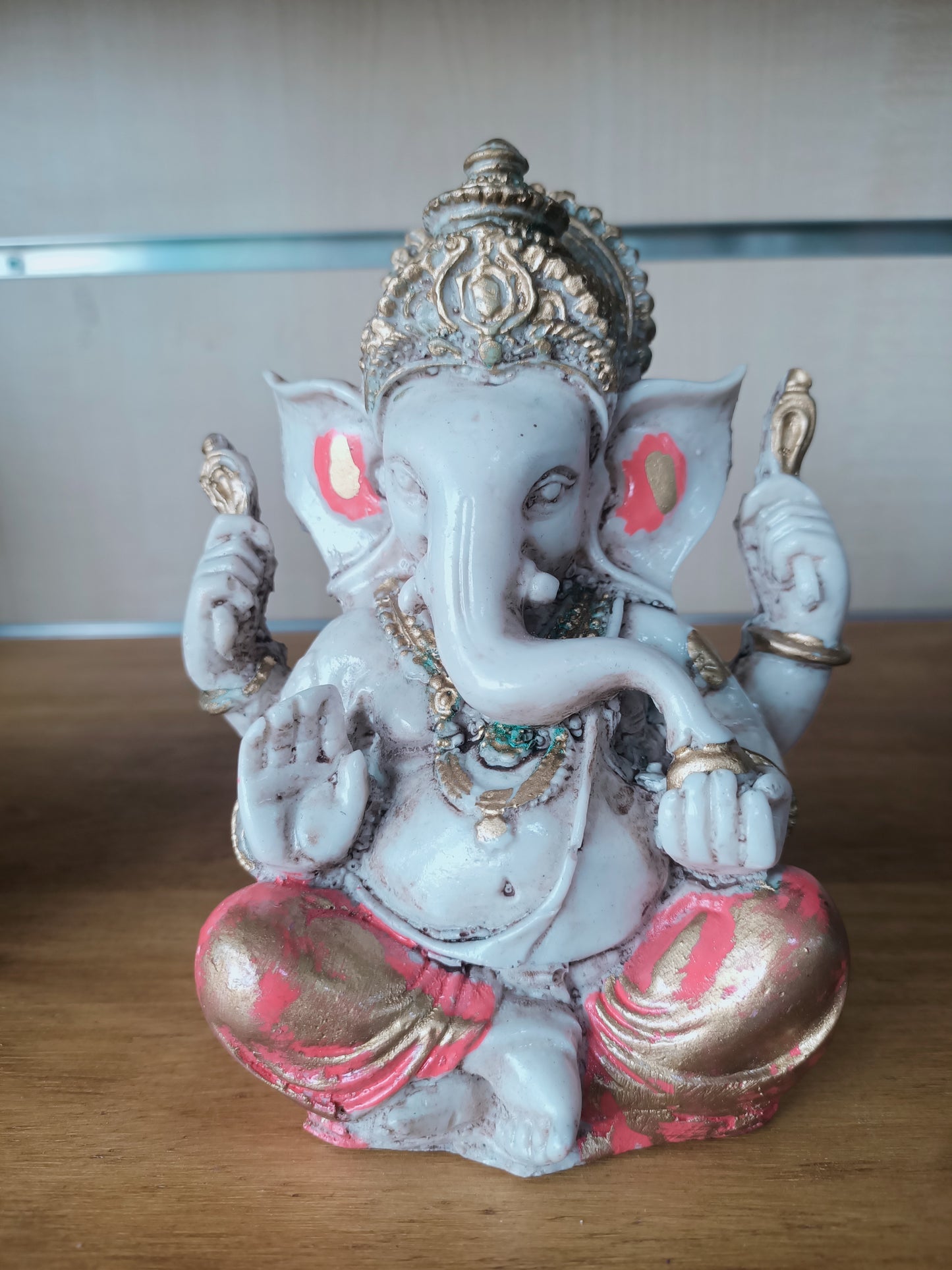 Figura Ganesha Hueso/Rosa Pequeña