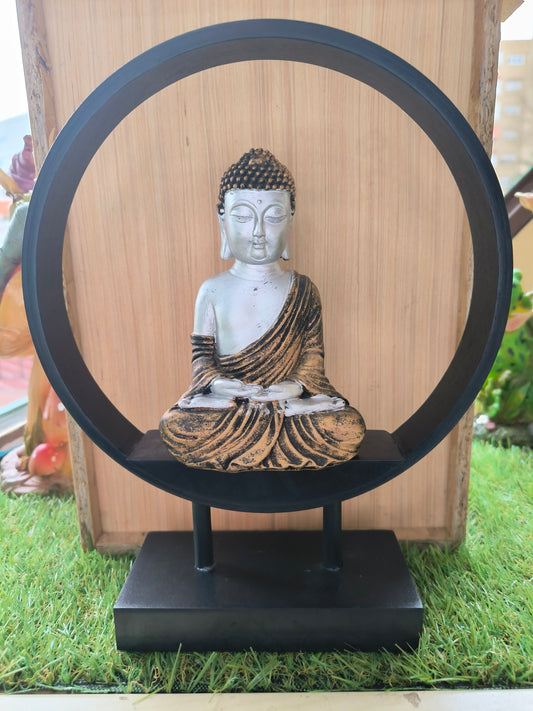 Figura De Arco Con Buda